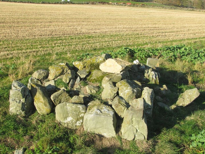 Raich (Stone Circle) by LesHamilton
