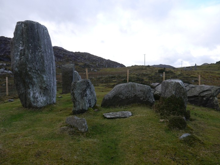 Cashelkeelty SE (Stone Circle) by Meic