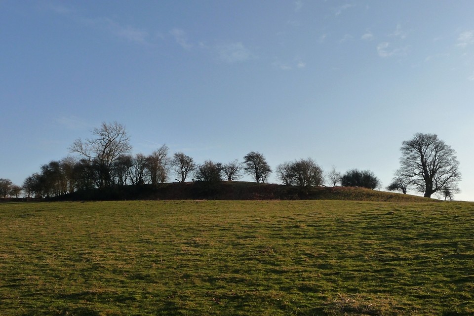 Slwch Tump (Hillfort) by thesweetcheat