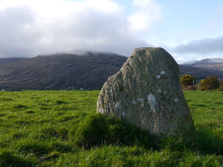 Cappaleigh North (Standing Stone / Menhir) by Meic