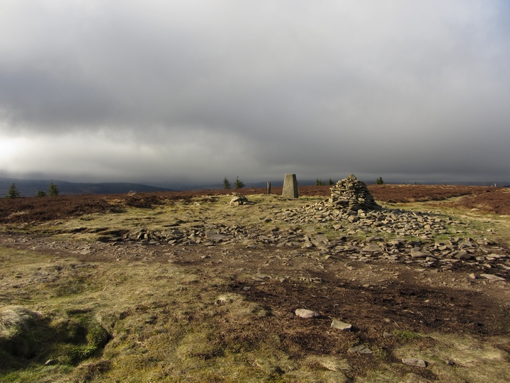 Minch Moor (Cist) by thelonious