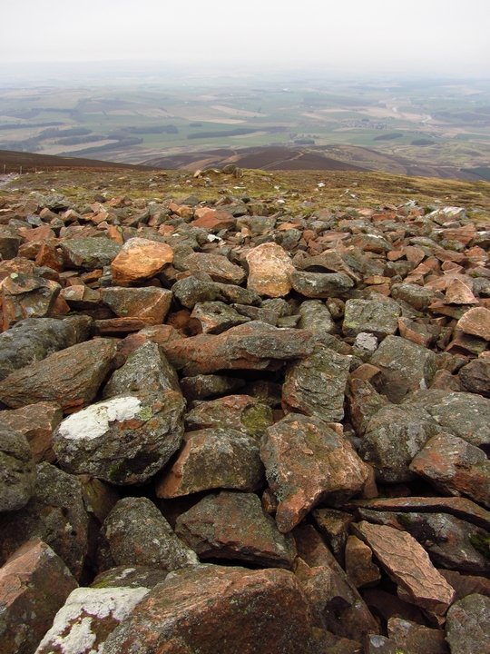 Tinto (Cairn(s)) by thelonious