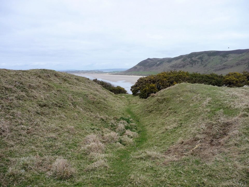 Old Castle (Rhossili) (Cliff Fort) by thesweetcheat