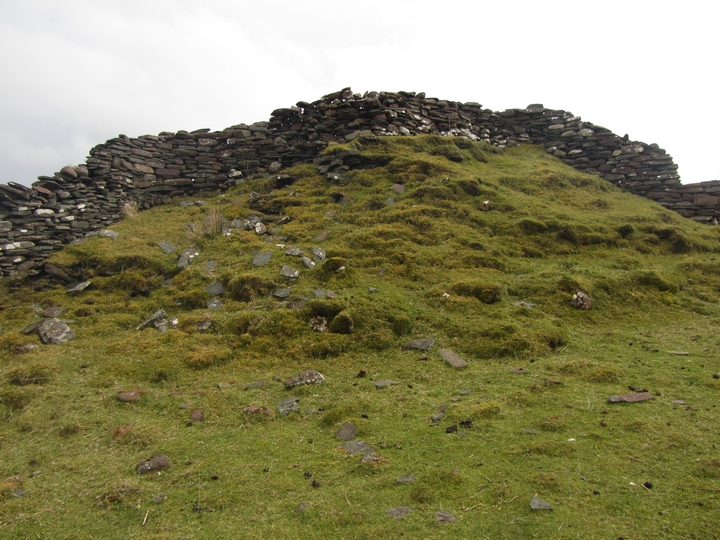 Loch Poll An Dunain (Broch) by thelonious