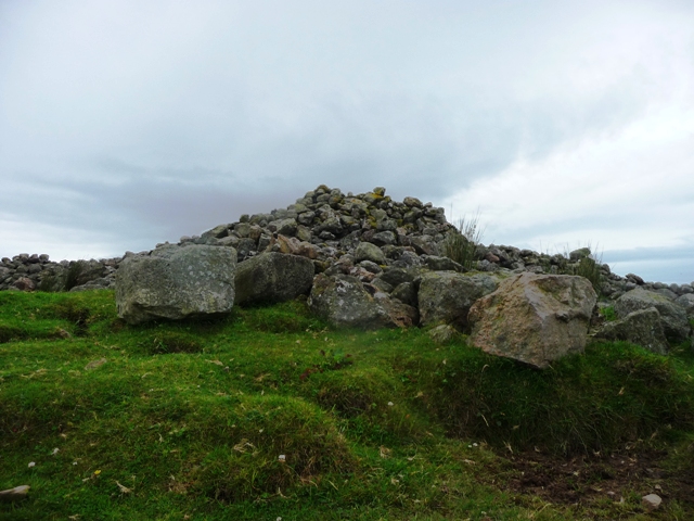 Cantlayhills (Cairn(s)) by drewbhoy