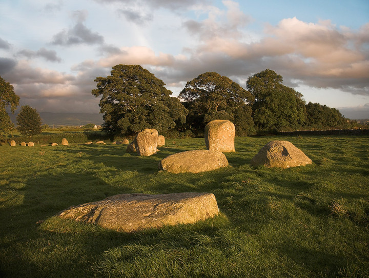 Long Meg & Her Daughters (Stone Circle) by milouvision