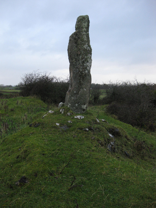 Carrowcrom (Standing Stone / Menhir) by ryaner