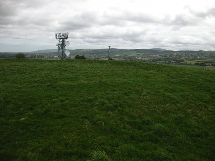 Athgoe Hill (Round Barrow(s)) by ryaner