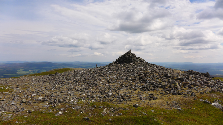 Morven (Cairn(s)) by thelonious