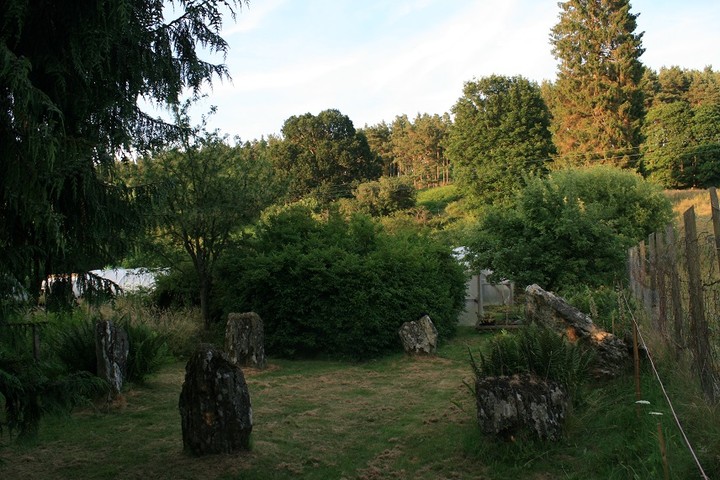 Tigh Na Ruaich (Stone Circle) by postman