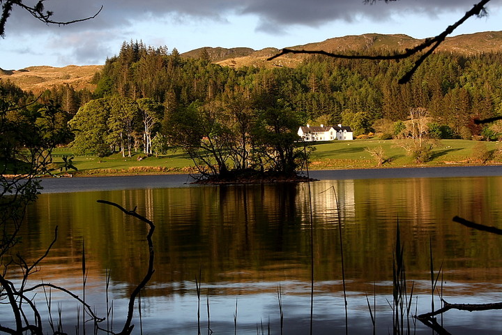 Loch Ederline (Crannog) by GLADMAN