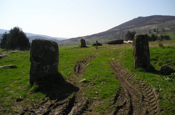 Broughdearg (Standing Stones) by tiompan