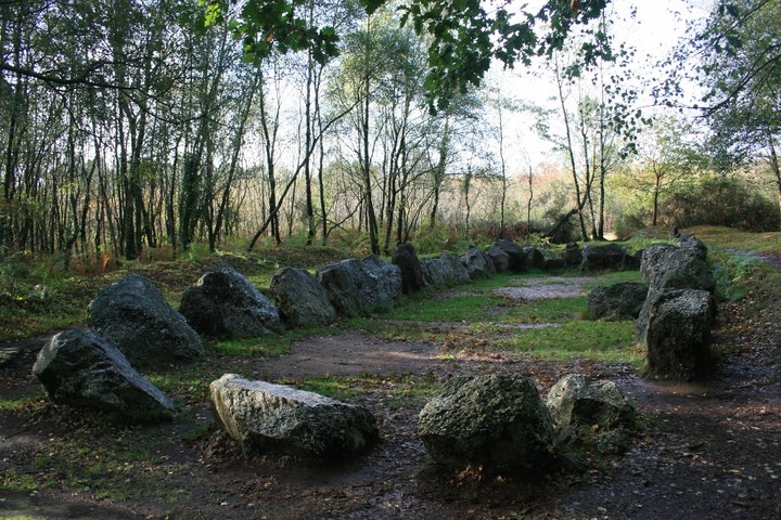 Les Jardin aux Moines (Cromlech (France and Brittany)) by Ravenfeather