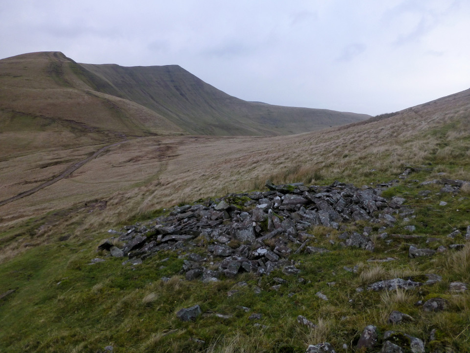 Tor Glas (Round Cairn) by thesweetcheat