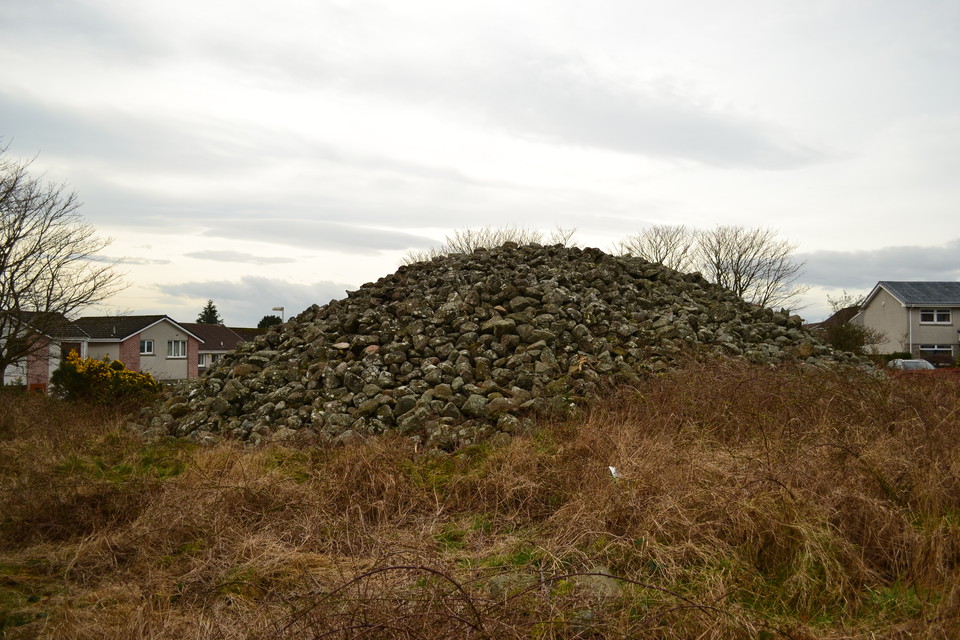 Cairnlee Cairn (Cairn(s)) by thelonious