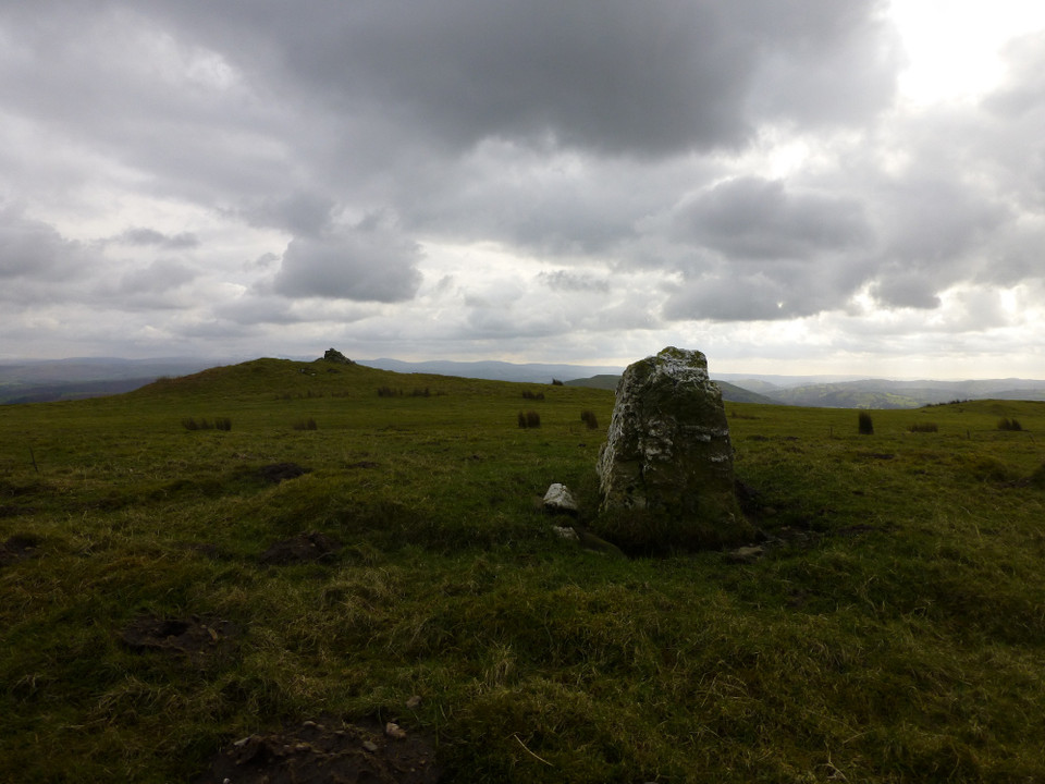 Carreg Garn Fawr (Standing Stone / Menhir) by thesweetcheat