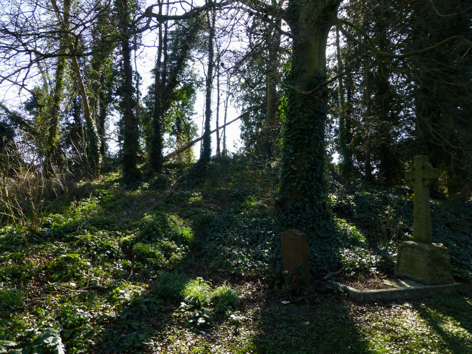 Ogbourne St Andrew Barrow (Round Barrow(s)) by thesweetcheat