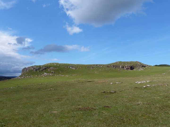Dun Santavaig (Stone Fort / Dun) by LesHamilton