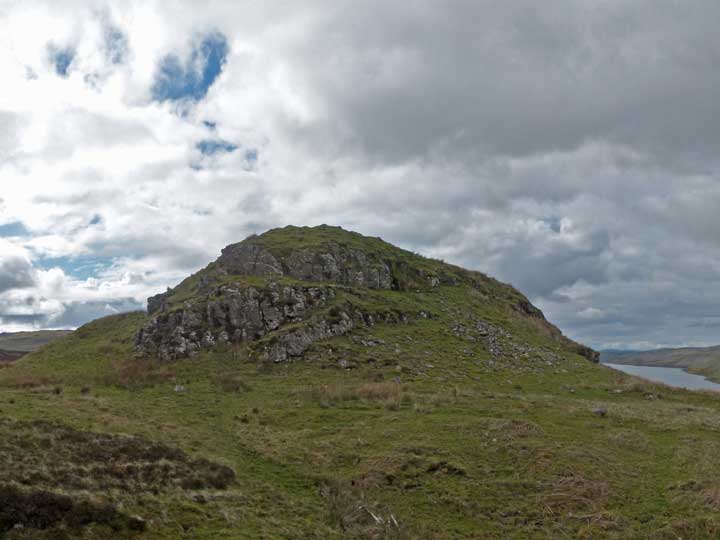 Dun Merkadale (Stone Fort / Dun) by LesHamilton