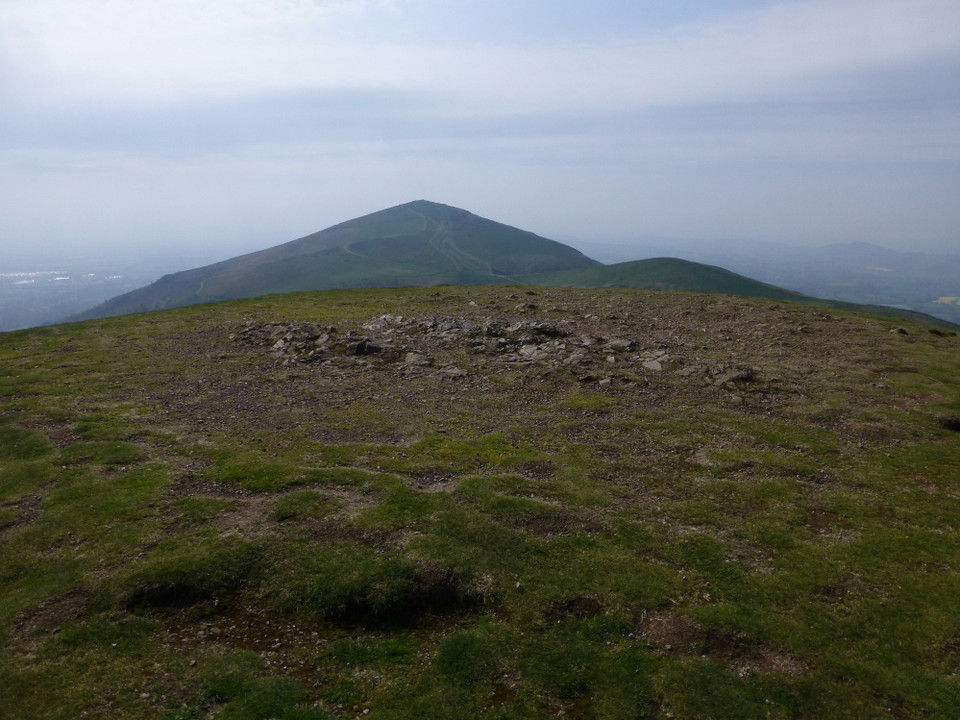 North Hill and Table Hill, Malvern (Round Barrow(s)) by thesweetcheat
