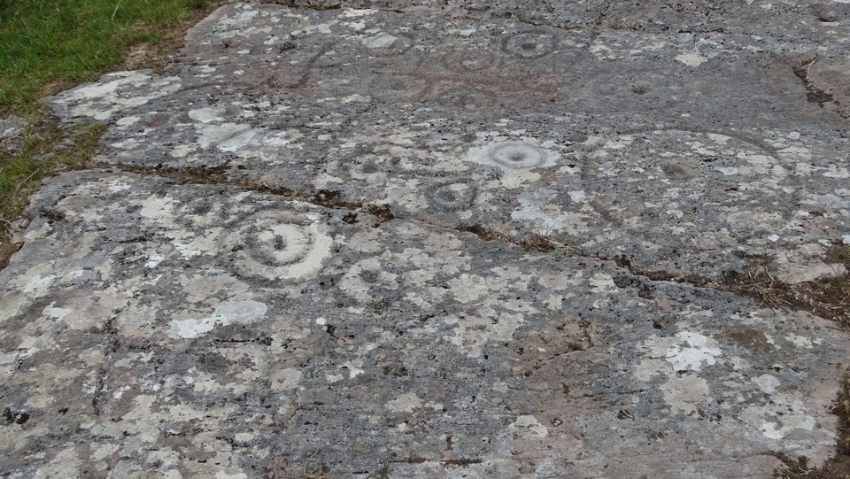 Staigue Bridge (Cup and Ring Marks / Rock Art) by Nucleus