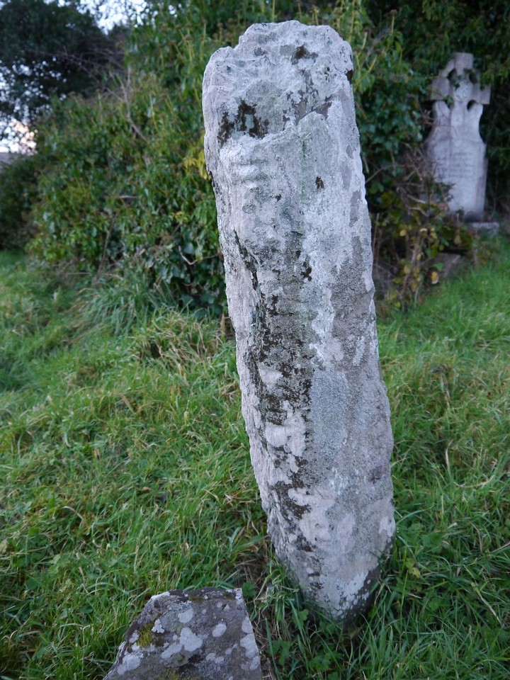 Kilcaskan (Standing Stone / Menhir) by Meic