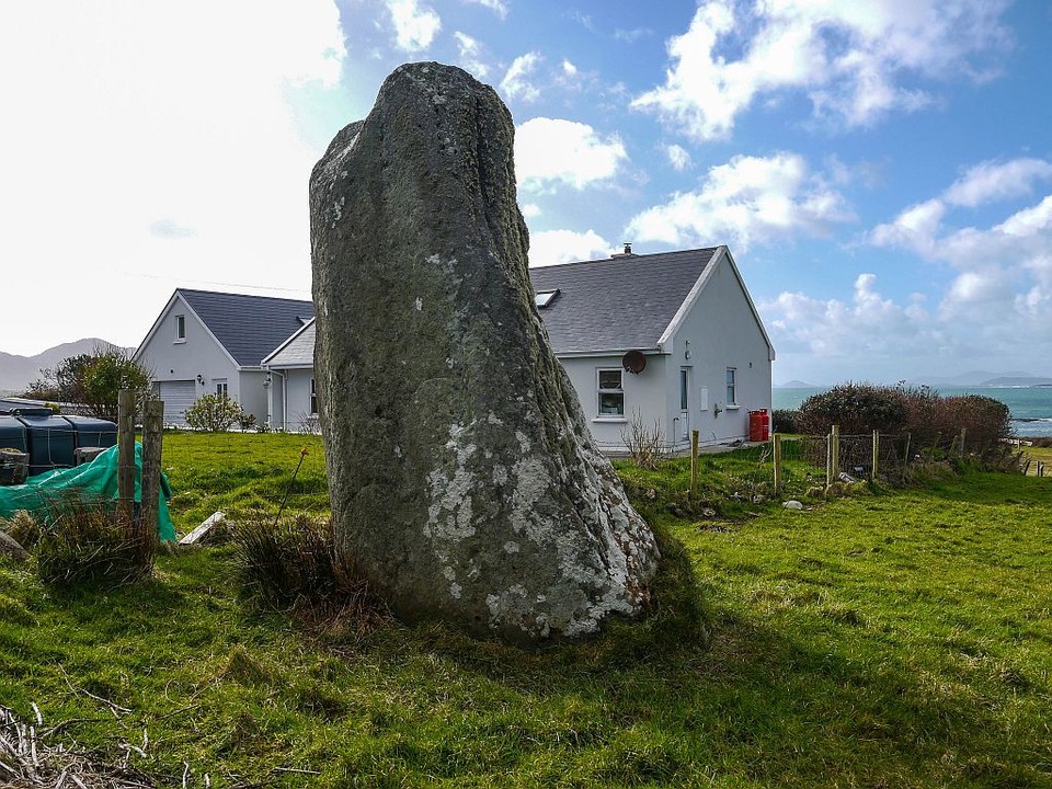 Coulagh (Standing Stone / Menhir) by Meic