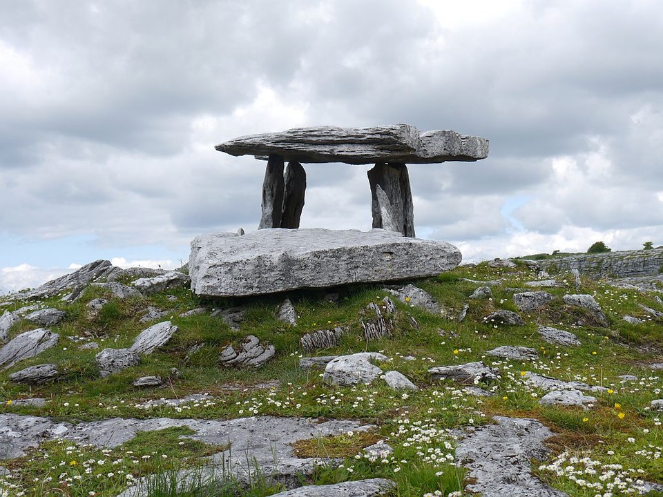Poulnabrone (Portal Tomb) by Meic