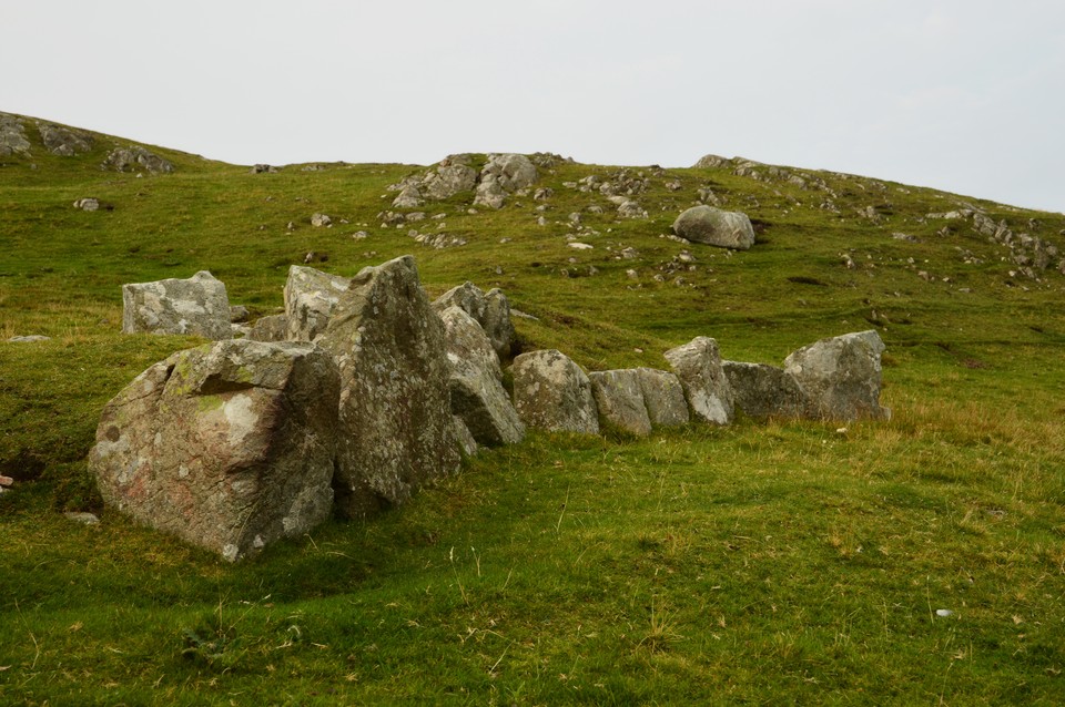 Islesburgh (Chambered Cairn) by thelonious