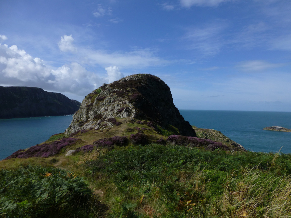 Dinas Mawr (Promontory Fort) by thesweetcheat