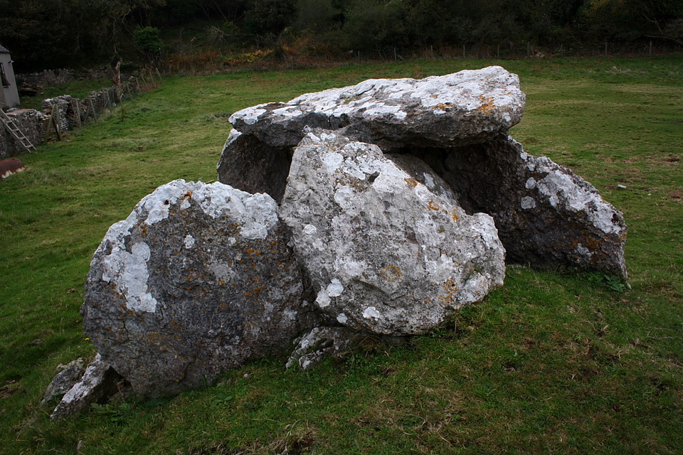 Llety'r Filiast (Burial Chamber) by GLADMAN