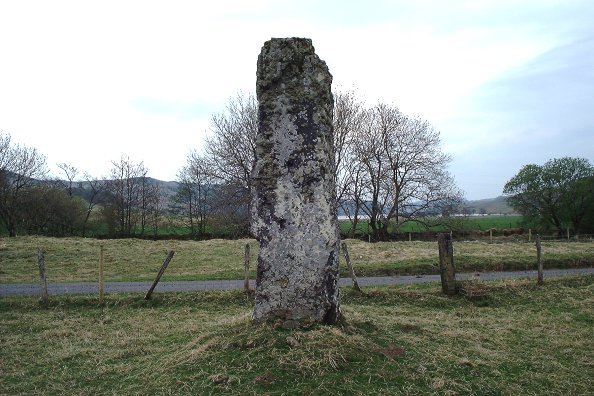 Clach na Carraig (Standing Stone / Menhir) by nickbrand