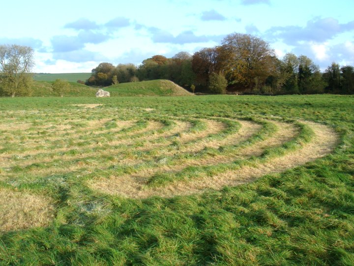 Avebury (Circle henge) by Chance