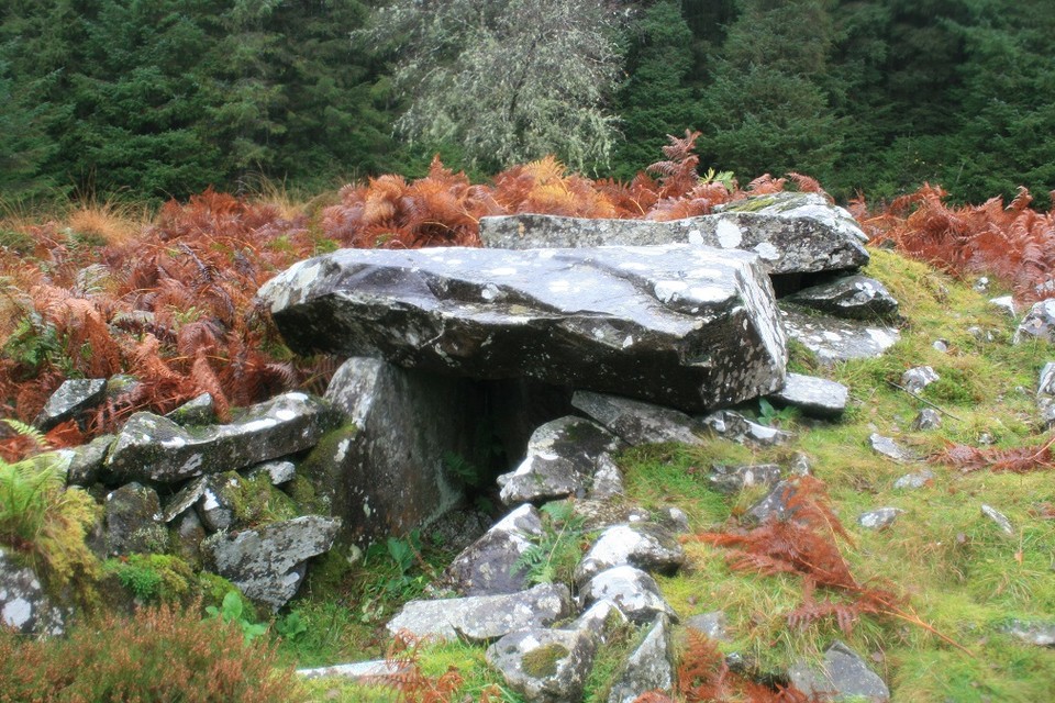 White Cairn (Chambered Cairn) by postman