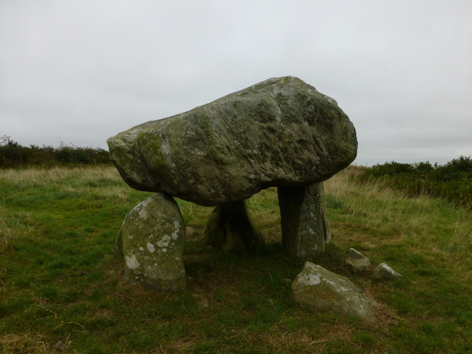 Llech-y-Drybedd (Dolmen / Quoit / Cromlech) by thesweetcheat