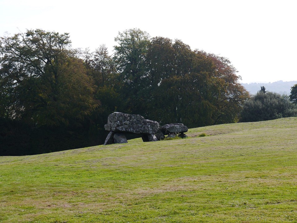 Plas Newydd Burial Chamber (Dolmen / Quoit / Cromlech) by Meic