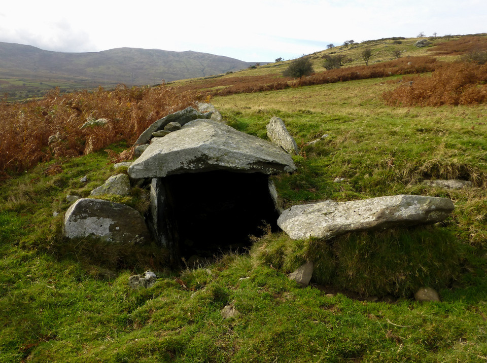Rhiw Burial Chamber (Burial Chamber) by thesweetcheat