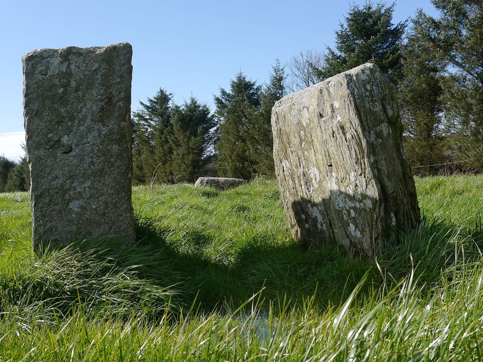 Knocks N (Stone Circle) by Meic