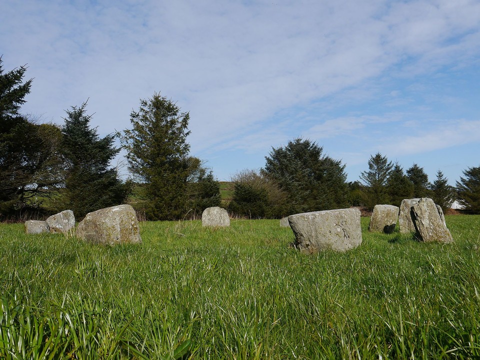 Knocks N (Stone Circle) by Meic