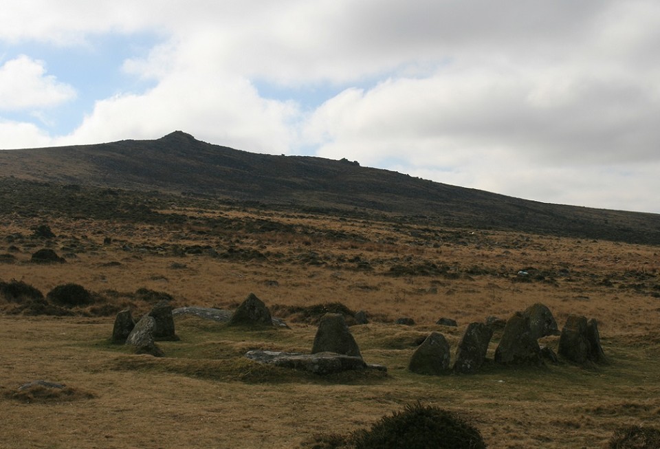 Nine Stones (Cairn(s)) by postman