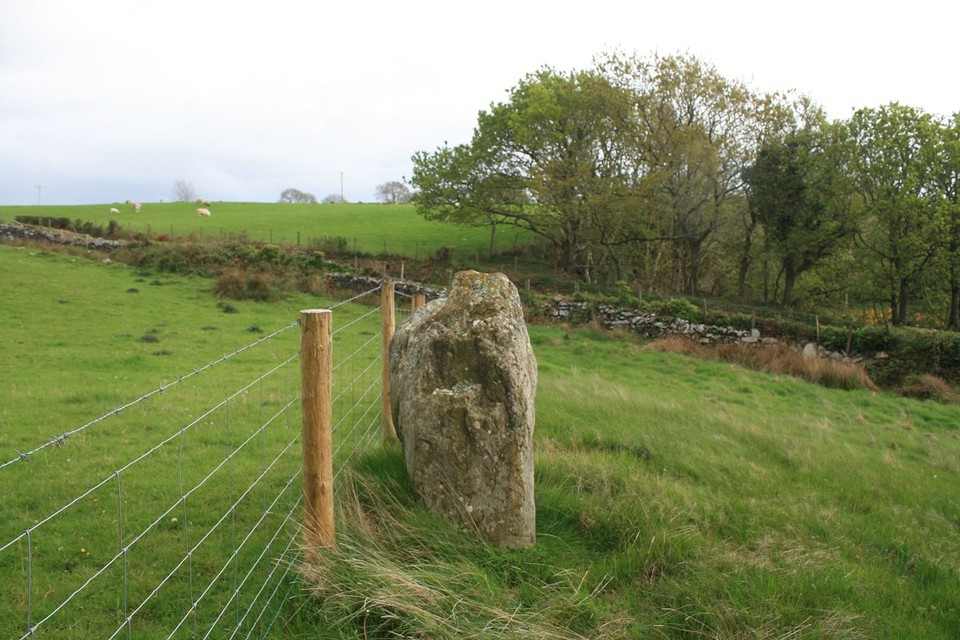 Penbryn Mawr (Standing Stone / Menhir) by postman