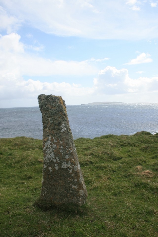 Stembister (Standing Stone / Menhir) by Ravenfeather