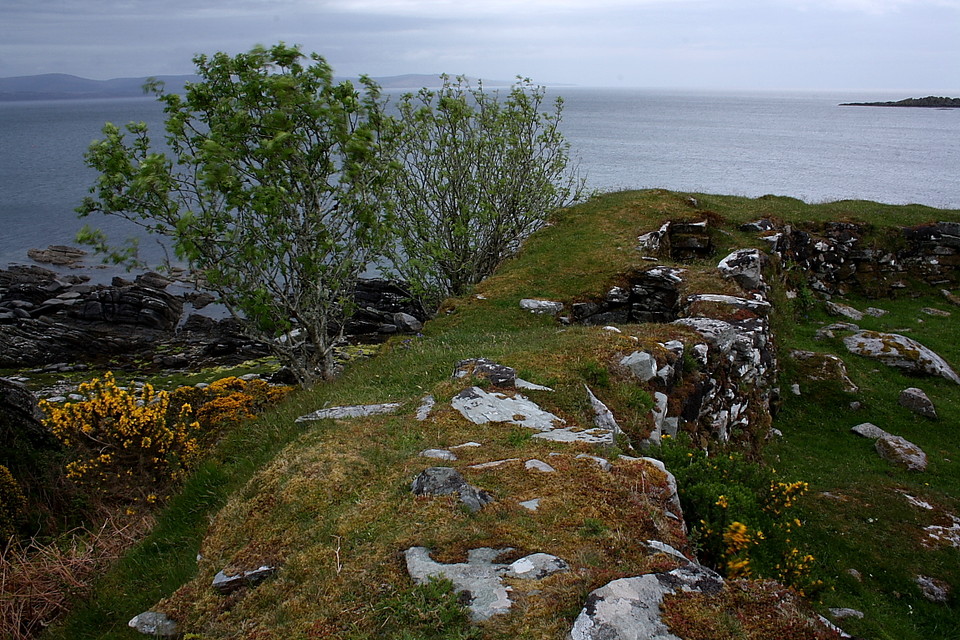 Kildonan Bay (Stone Fort / Dun) by GLADMAN