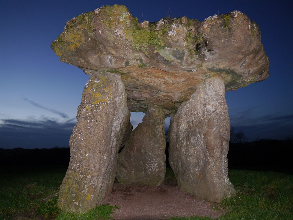St. Lythans (Dolmen / Quoit / Cromlech) by Meic