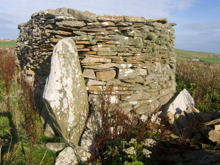 Russel Howe (Cairn(s)) by wideford