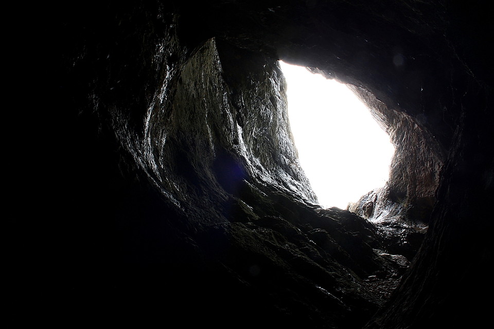 Paviland Cave (Cave / Rock Shelter) by GLADMAN