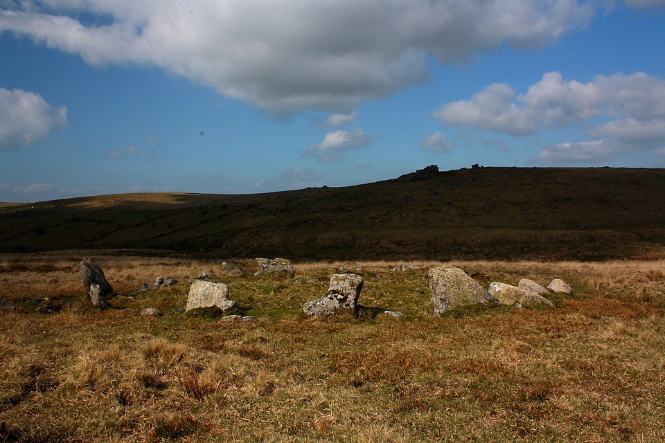 Hart Tor (Stone Row / Alignment) by GLADMAN