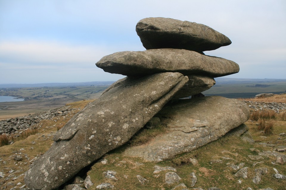 Showery Tor (Ring Cairn) by postman