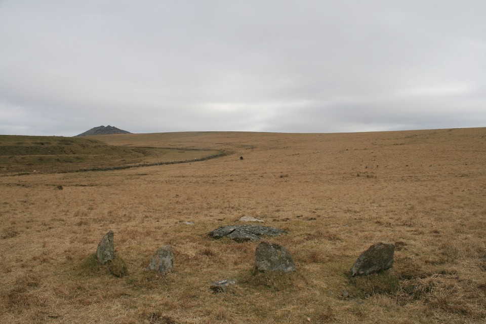 Dinnever Hill kerbed cairn (Kerbed Cairn) by postman