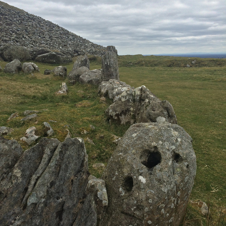 Cairn S (Passage Grave) by ryaner